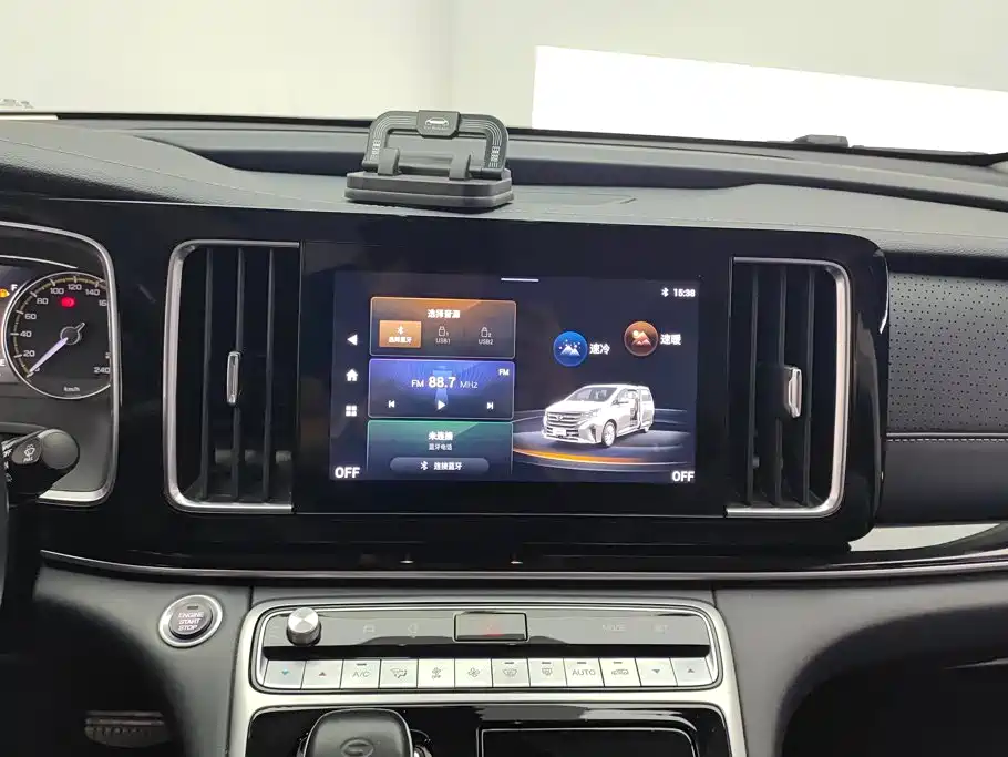 GAC Motor Trumpchi M8 — фото 13
