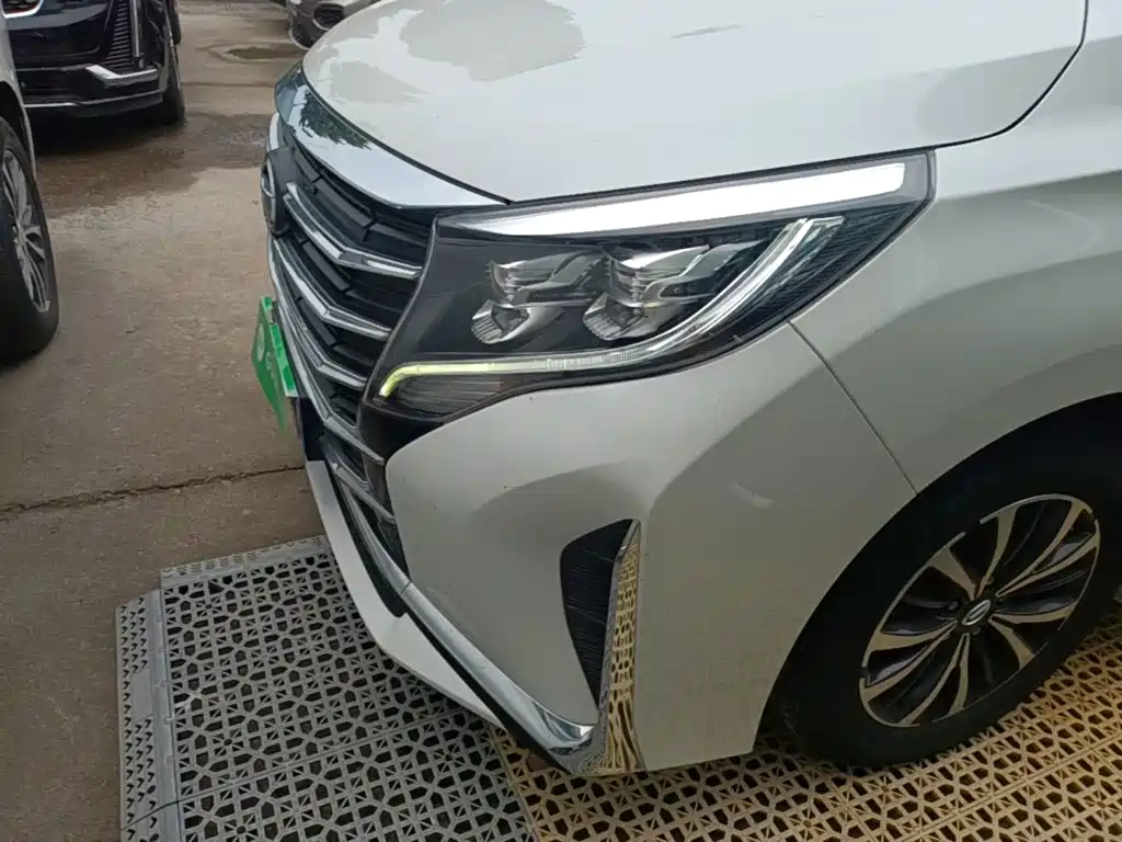 GAC Motor Trumpchi M8 — фото 24