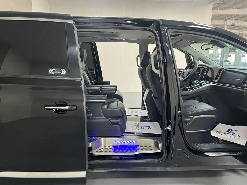 GAC Motor Trumpchi M8 — фото 14