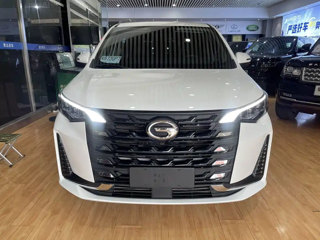 GAC Motor Trumpchi M6 — фото 2