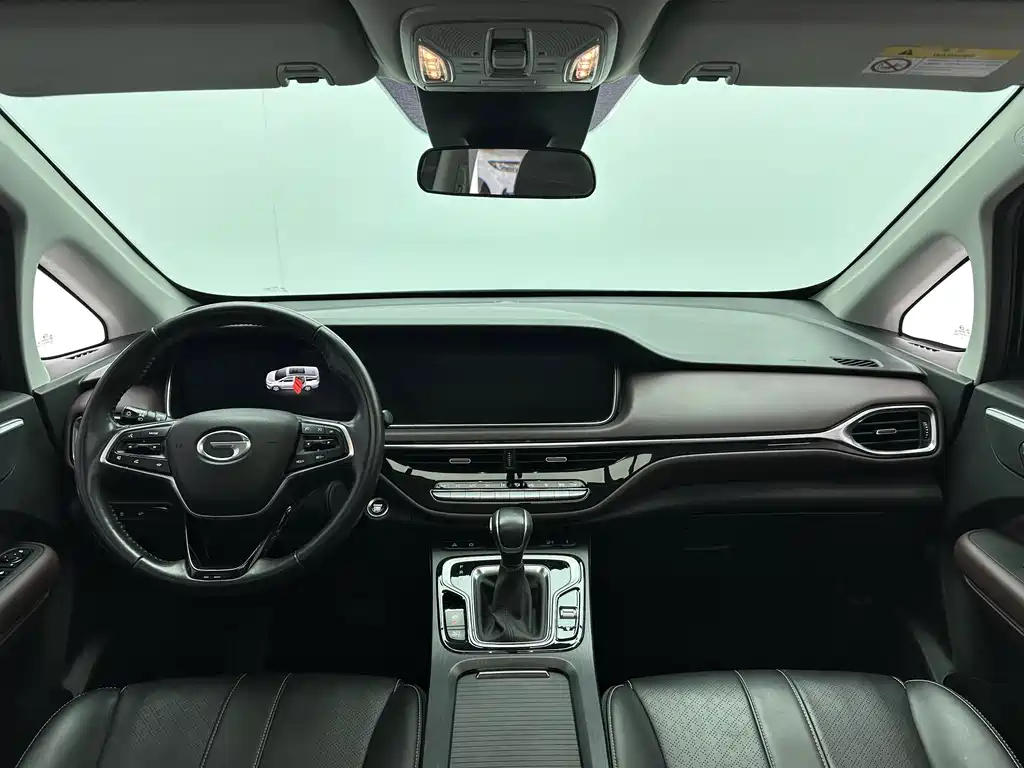 GAC Motor Trumpchi M6 — фото 7