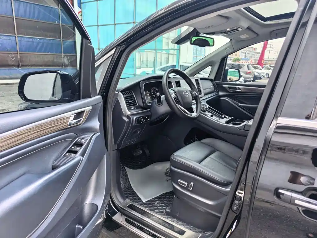 GAC Motor Trumpchi M8 — фото 9