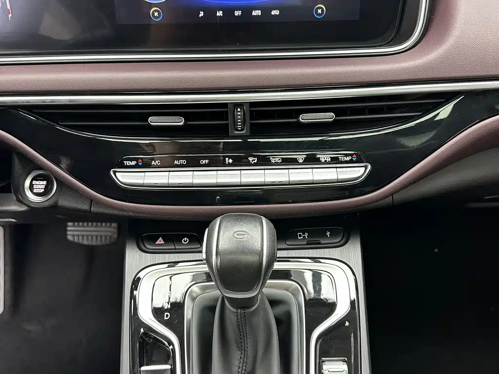 GAC Motor Trumpchi M6 — фото 15