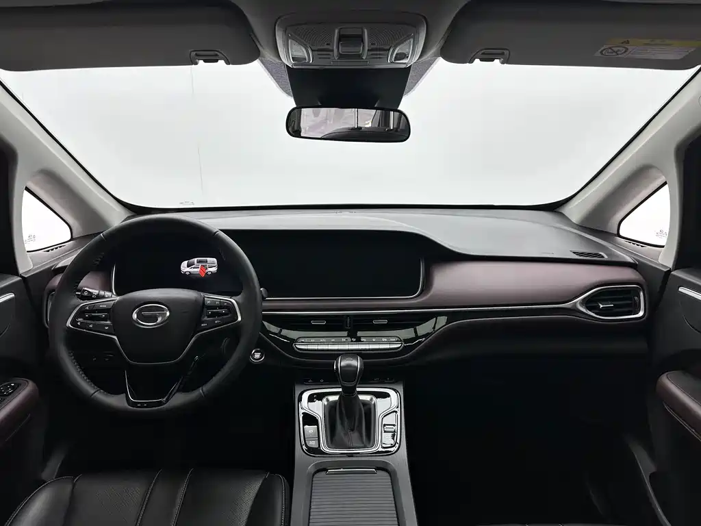 GAC Motor Trumpchi M6 — фото 7