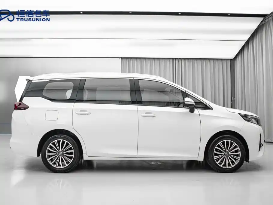 GAC Motor Trumpchi M6 — фото 8