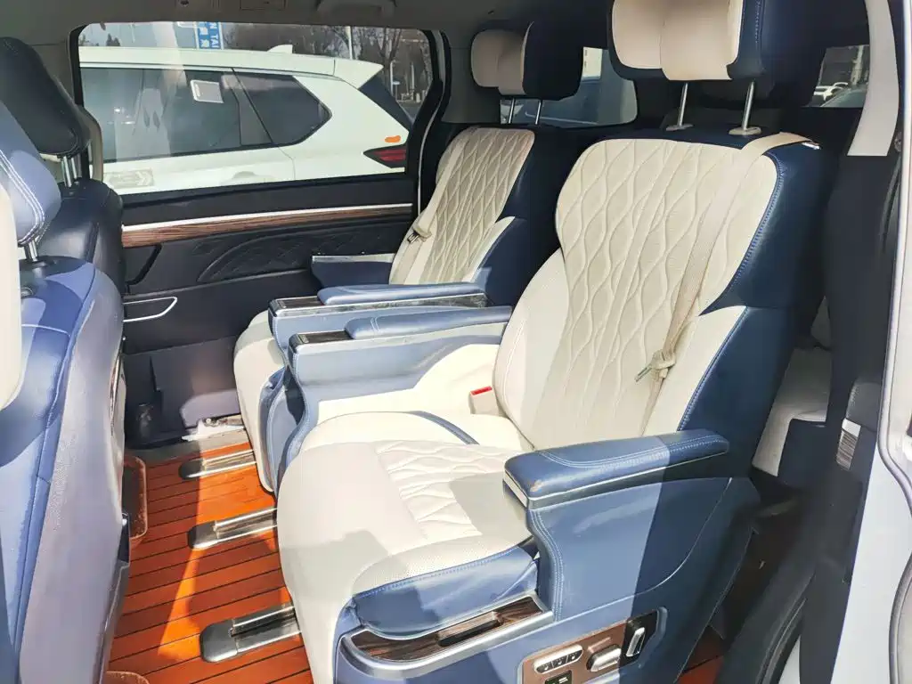 GAC Motor Trumpchi M8 — фото 13