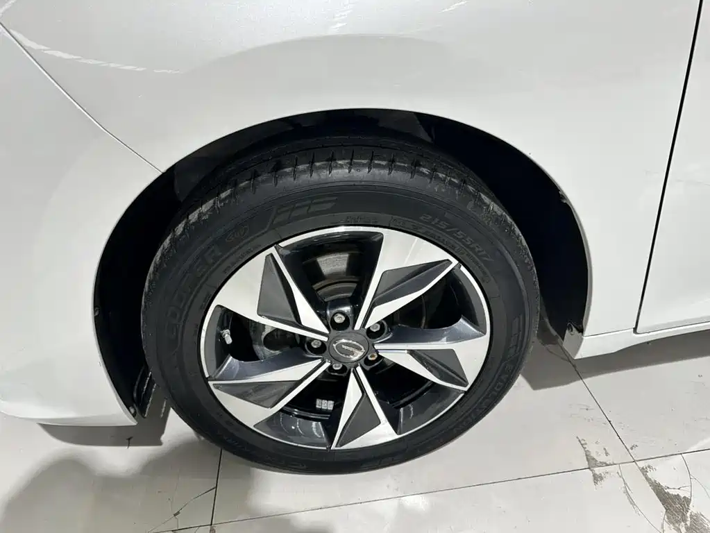 GAC Motor Trumpchi M6 — фото 4