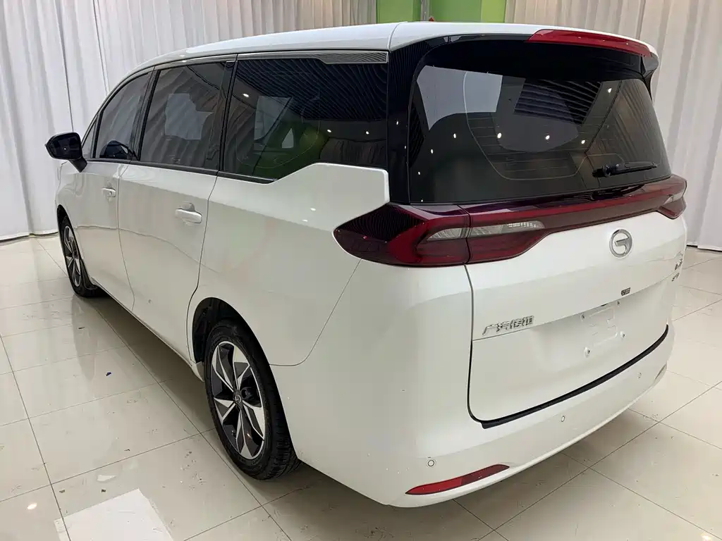 GAC Motor Trumpchi M6 — фото 6