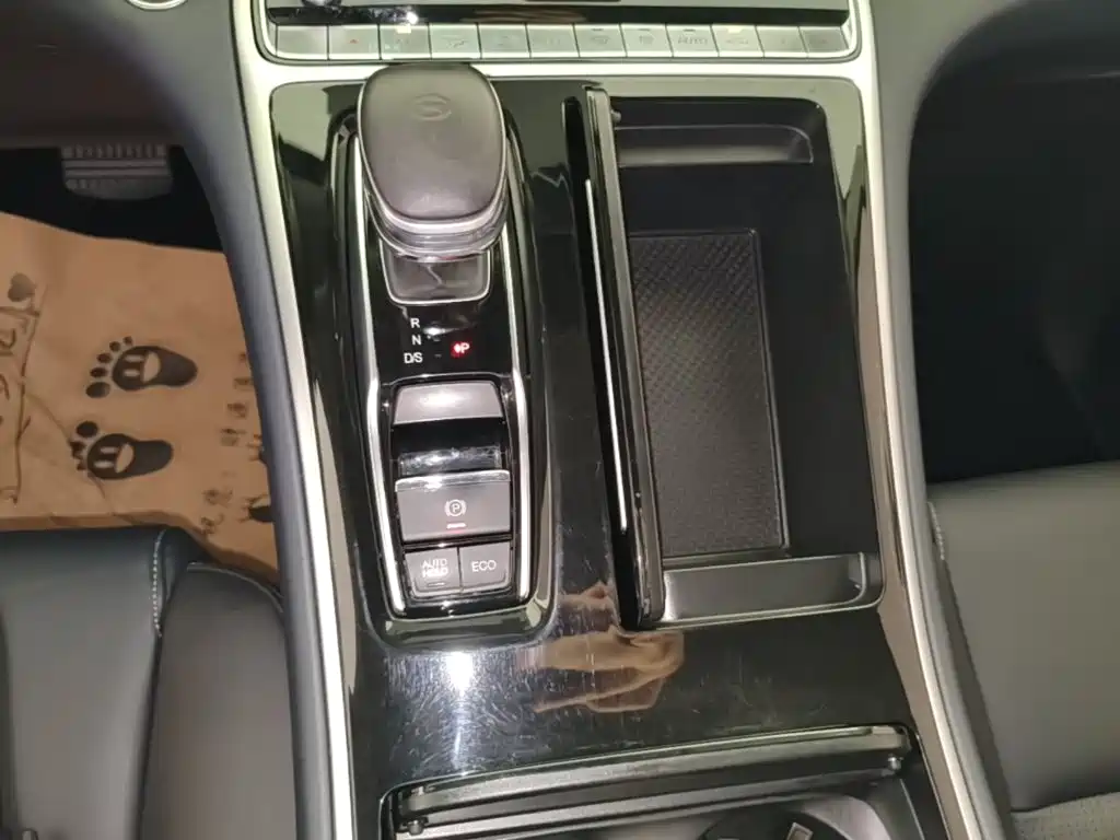 GAC Motor Trumpchi M8 — фото 14