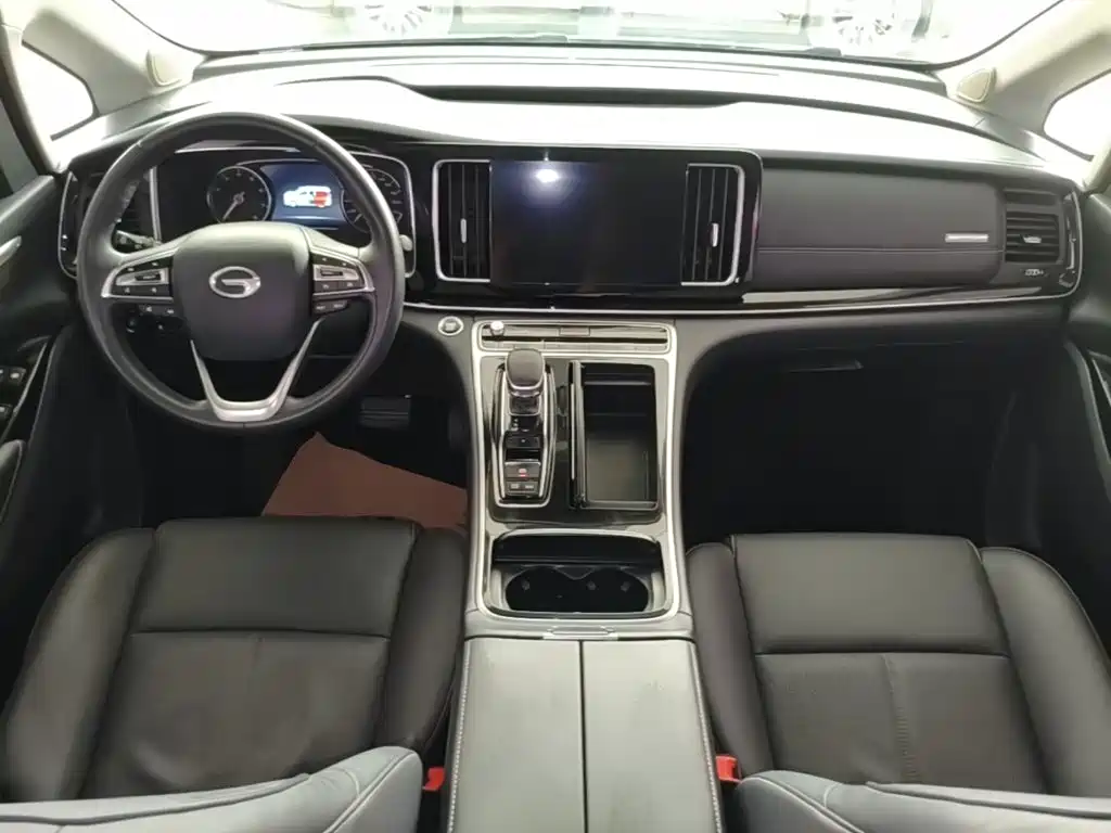 GAC Motor Trumpchi M8 — фото 10