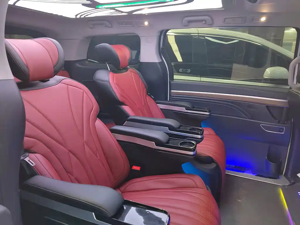 GAC Motor Trumpchi M8 — фото 8