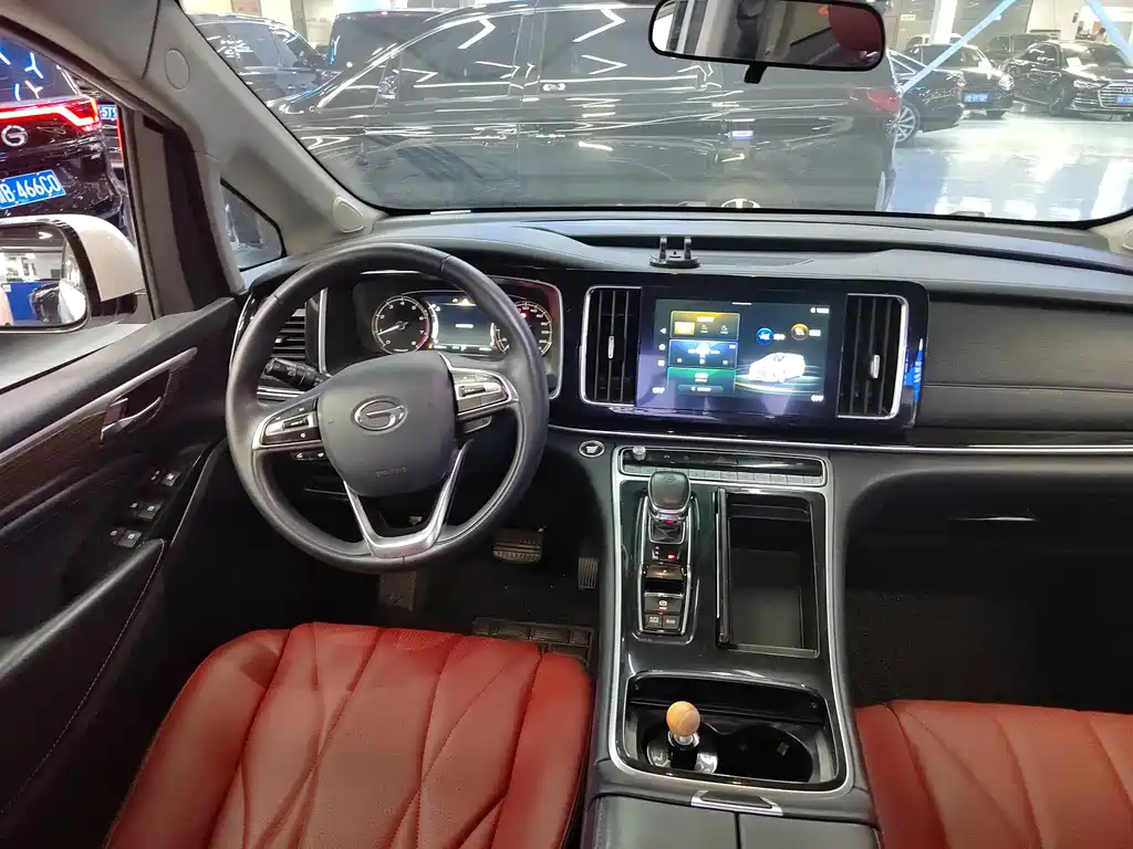 GAC Motor Trumpchi M8 — фото 10