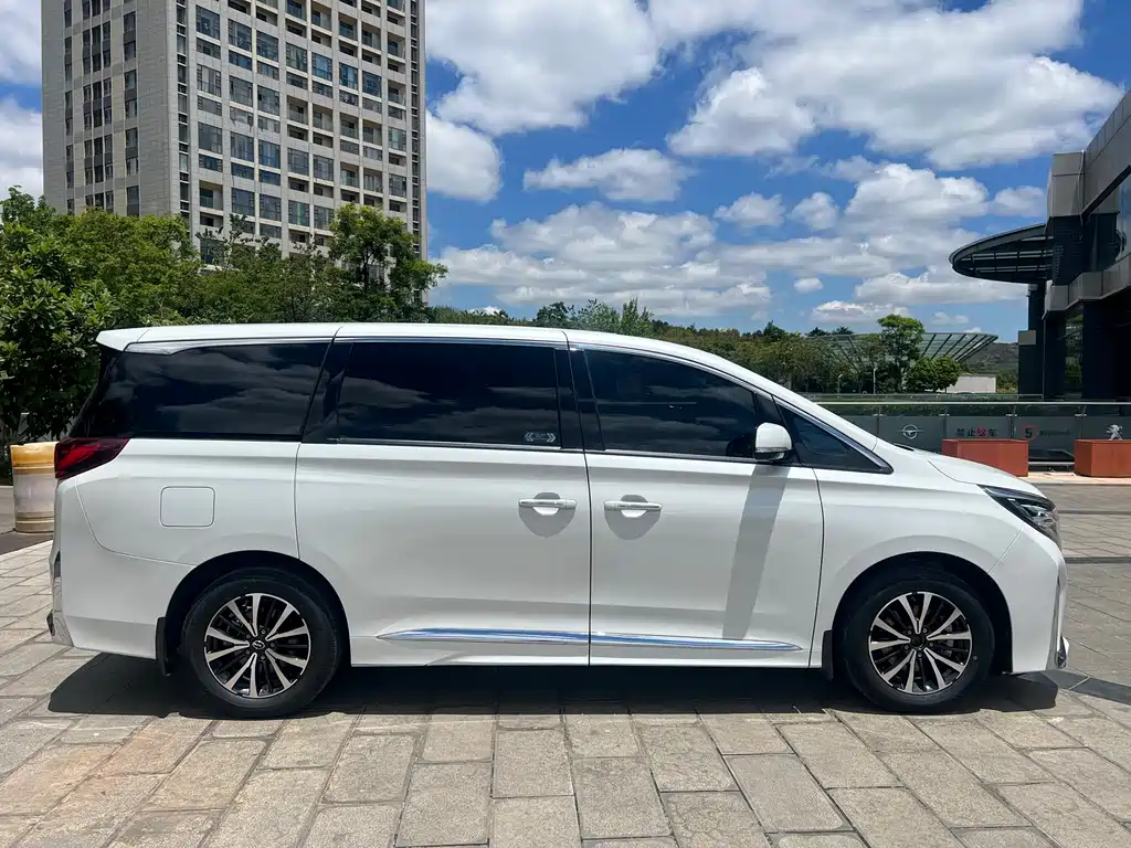 GAC Motor Trumpchi M8 — фото 9
