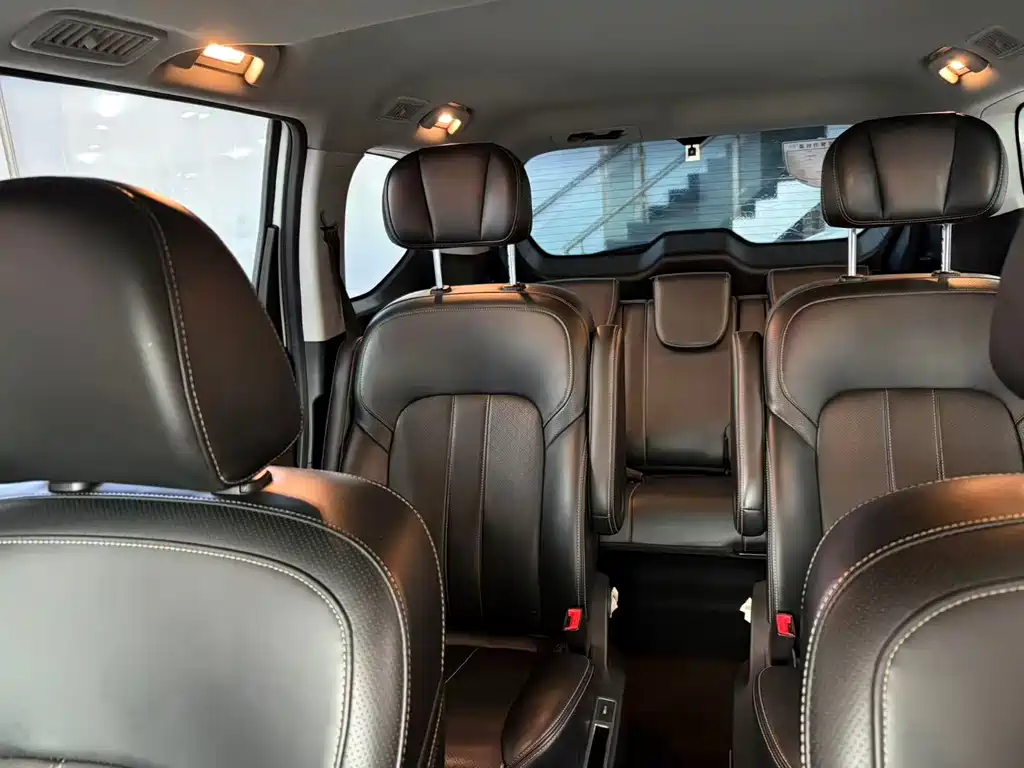GAC Motor Trumpchi M6 — фото 15