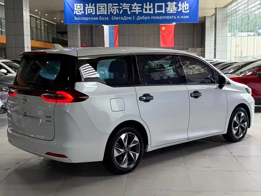 GAC Motor Trumpchi M6 — фото 9