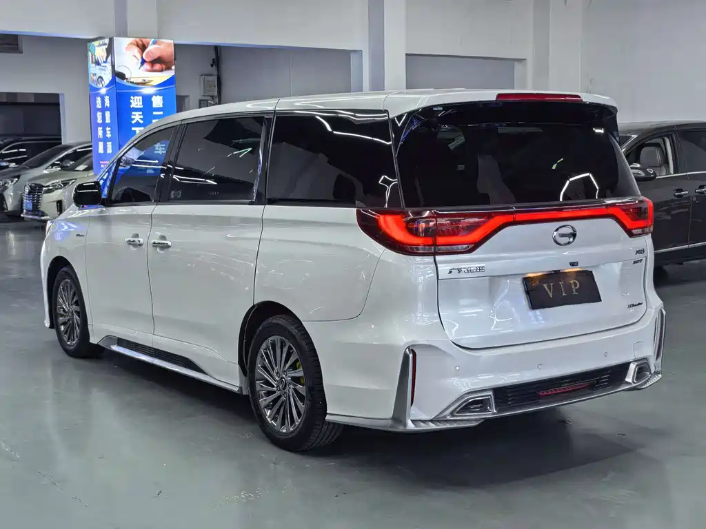 GAC Motor Trumpchi M8 — фото 17