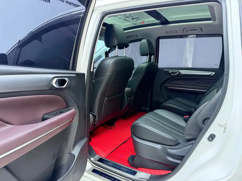 GAC Motor Trumpchi M6 — фото 23