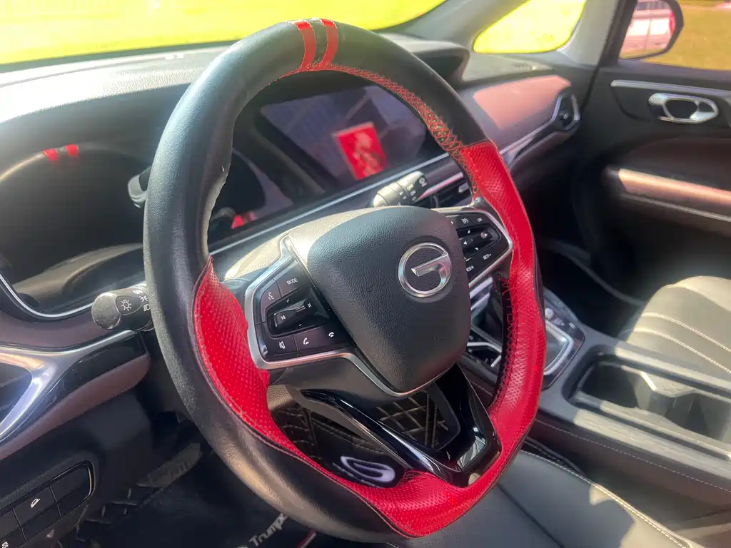GAC Motor Trumpchi M6 — фото 14
