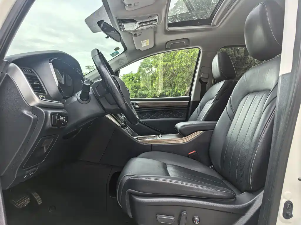 GAC Motor Trumpchi M8 — фото 10