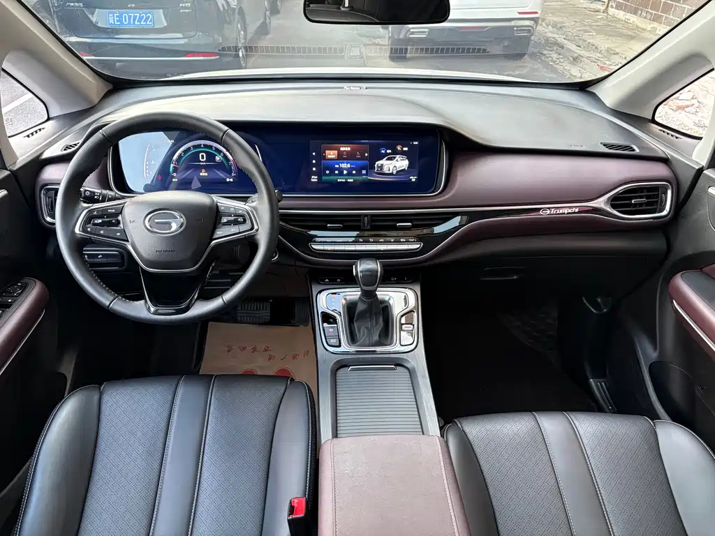 GAC Motor Trumpchi M6 — фото 11