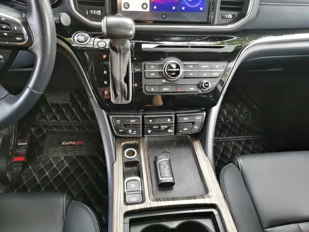 GAC Motor Trumpchi M8 — фото 14