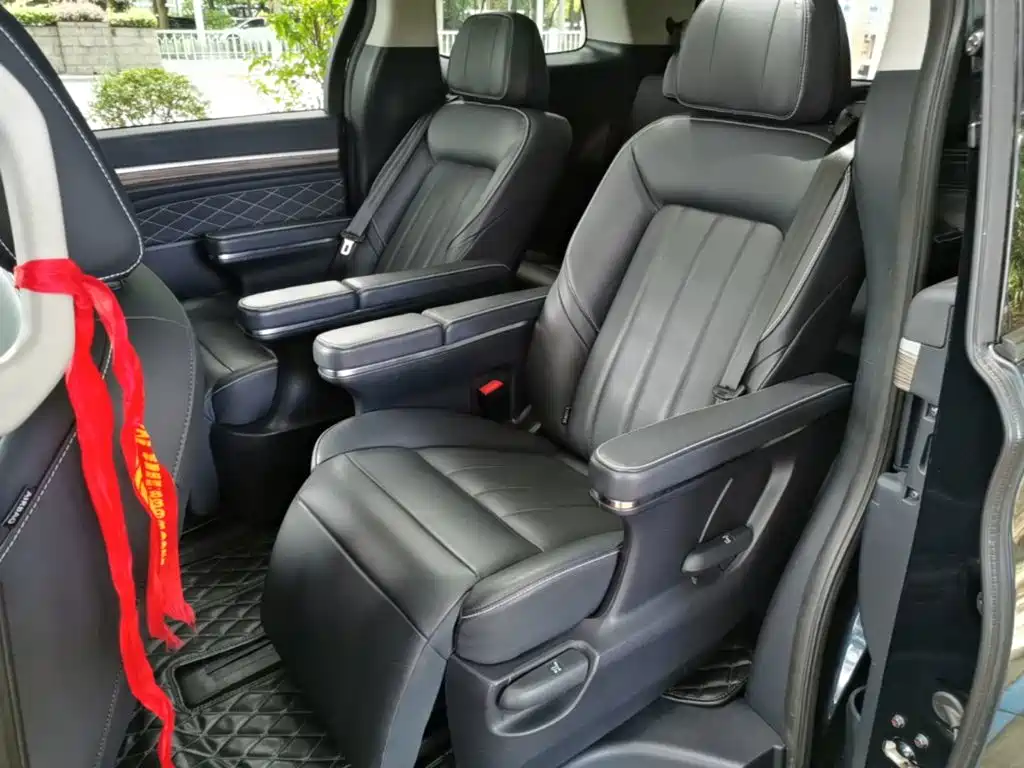 GAC Motor Trumpchi M8 — фото 17