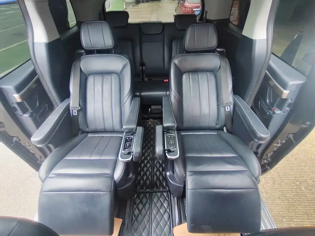 GAC Motor Trumpchi M8 — фото 17