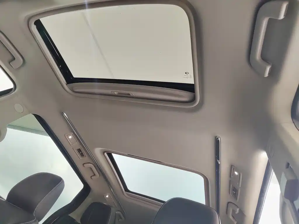 GAC Motor Trumpchi M8 — фото 20