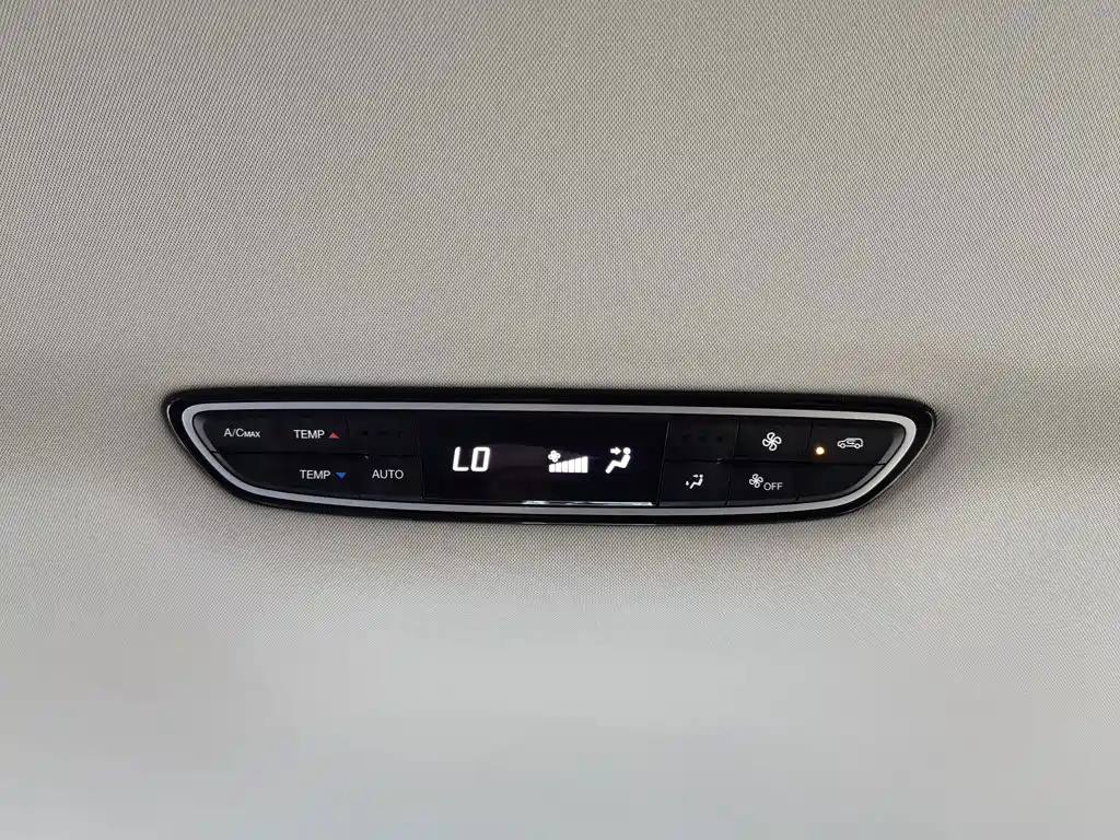 GAC Motor Trumpchi M8 — фото 16