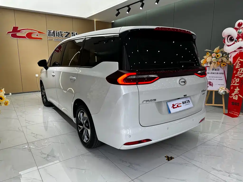 GAC Motor Trumpchi M6 — фото 4