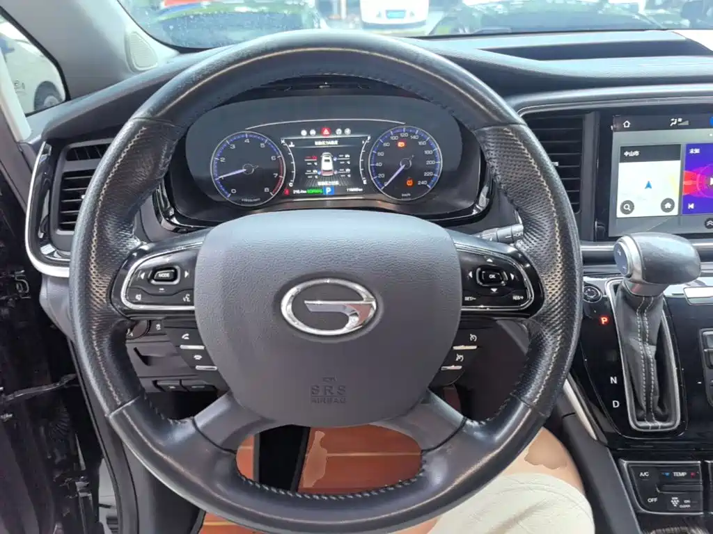GAC Motor Trumpchi M8 — фото 11