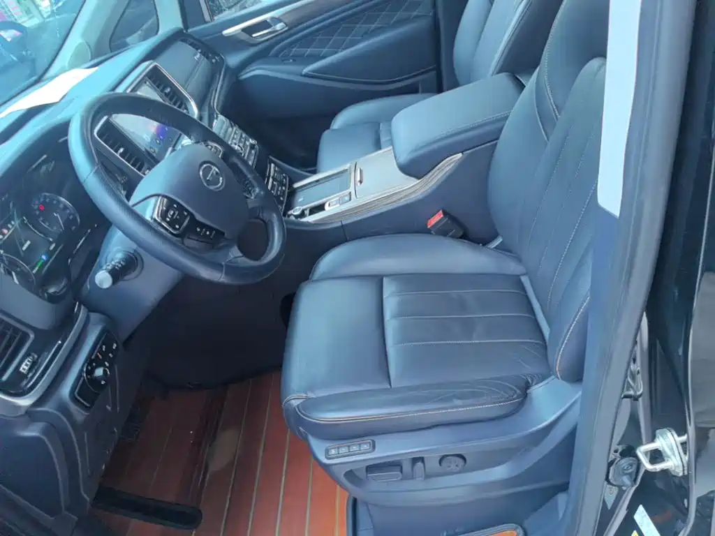 GAC Motor Trumpchi M8 — фото 15