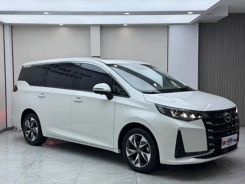 GAC Motor Trumpchi M6 — фото 3