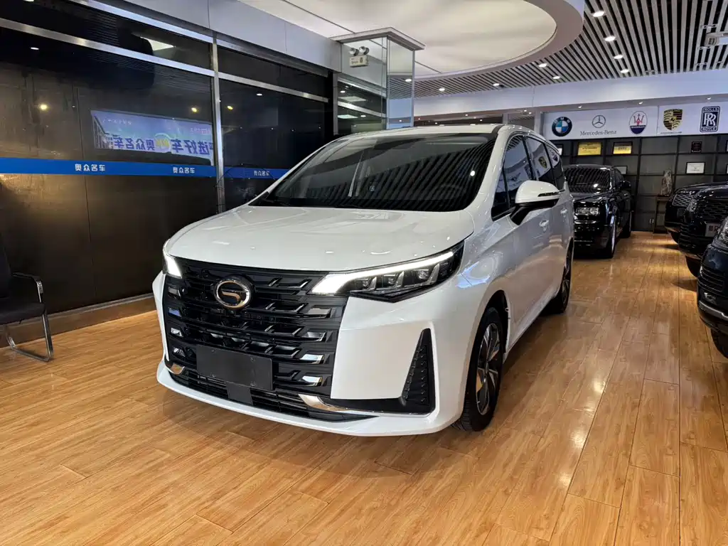 GAC Motor Trumpchi M6 — фото 3