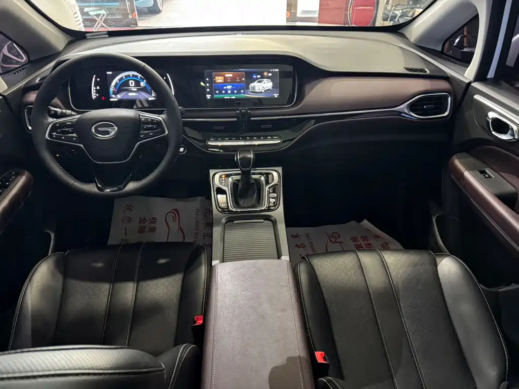 GAC Motor Trumpchi M6 — фото 6