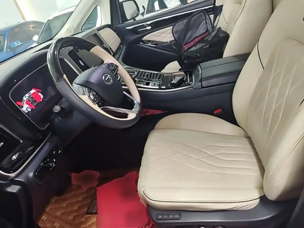 GAC Motor Trumpchi M8 — фото 15