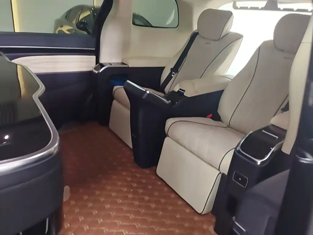 GAC Motor Trumpchi M8 — фото 17