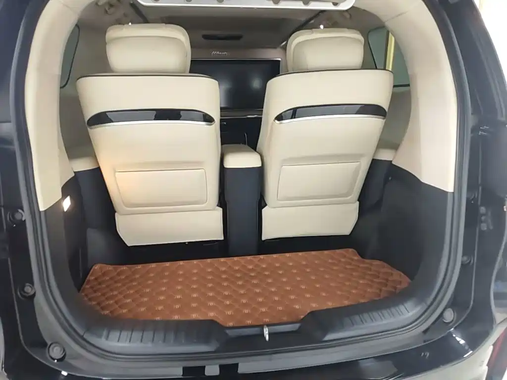 GAC Motor Trumpchi M8 — фото 19