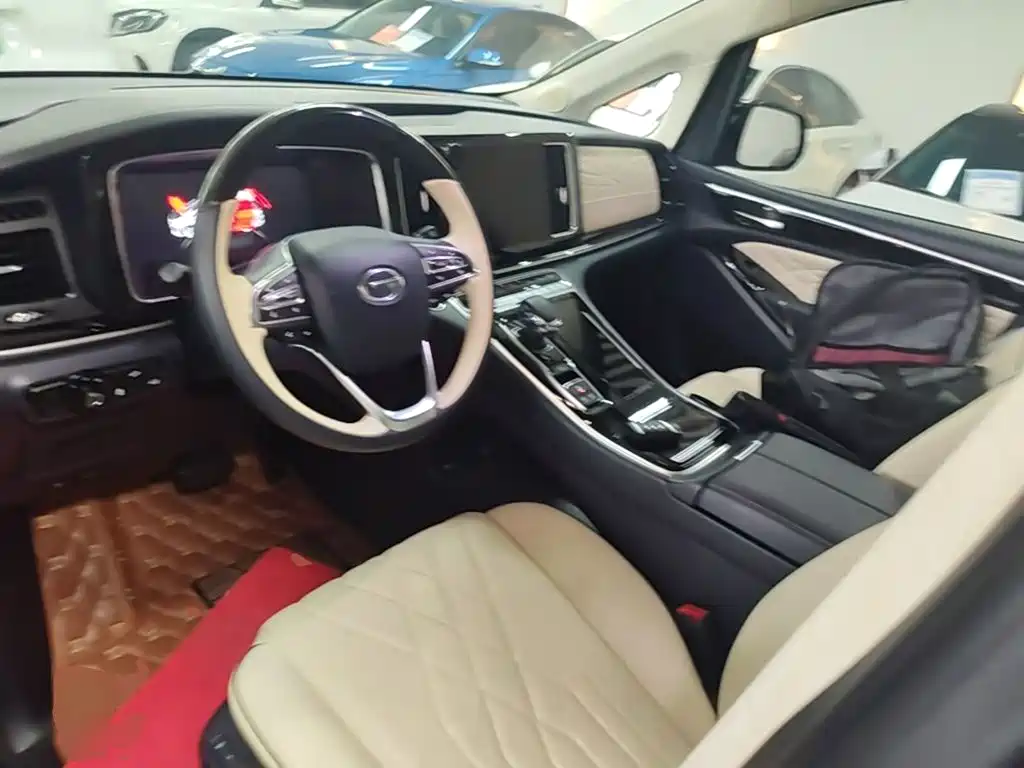 GAC Motor Trumpchi M8 — фото 10