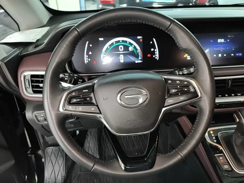 GAC Motor Trumpchi M6 — фото 11