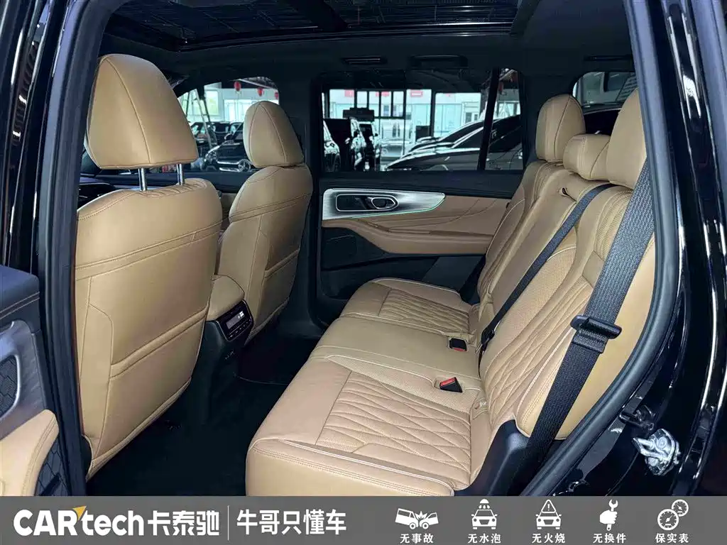 GAC Motor Trumpchi GS8 — фото 24
