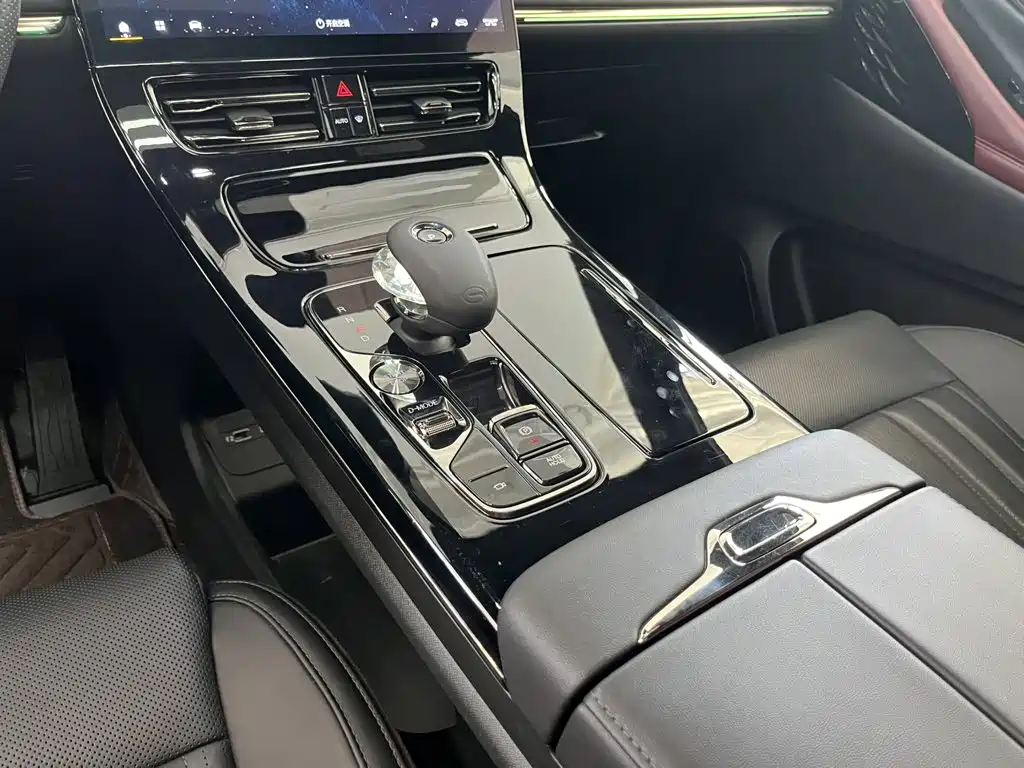 GAC Motor Trumpchi M8 — фото 9