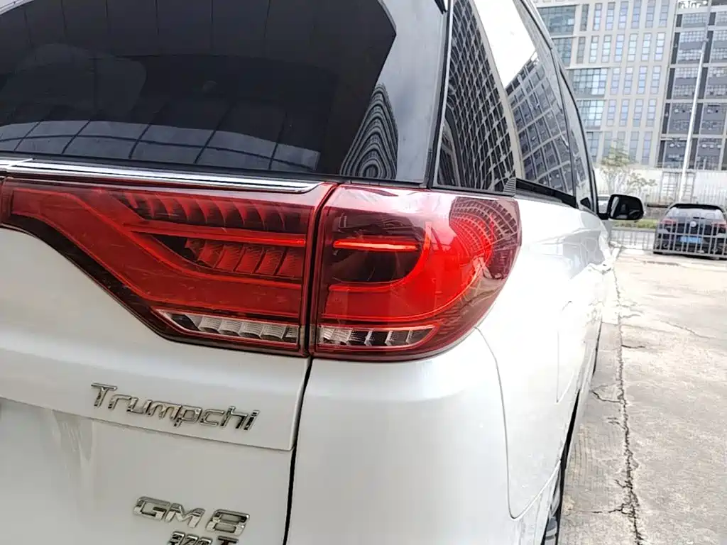 GAC Motor Trumpchi M8 — фото 8