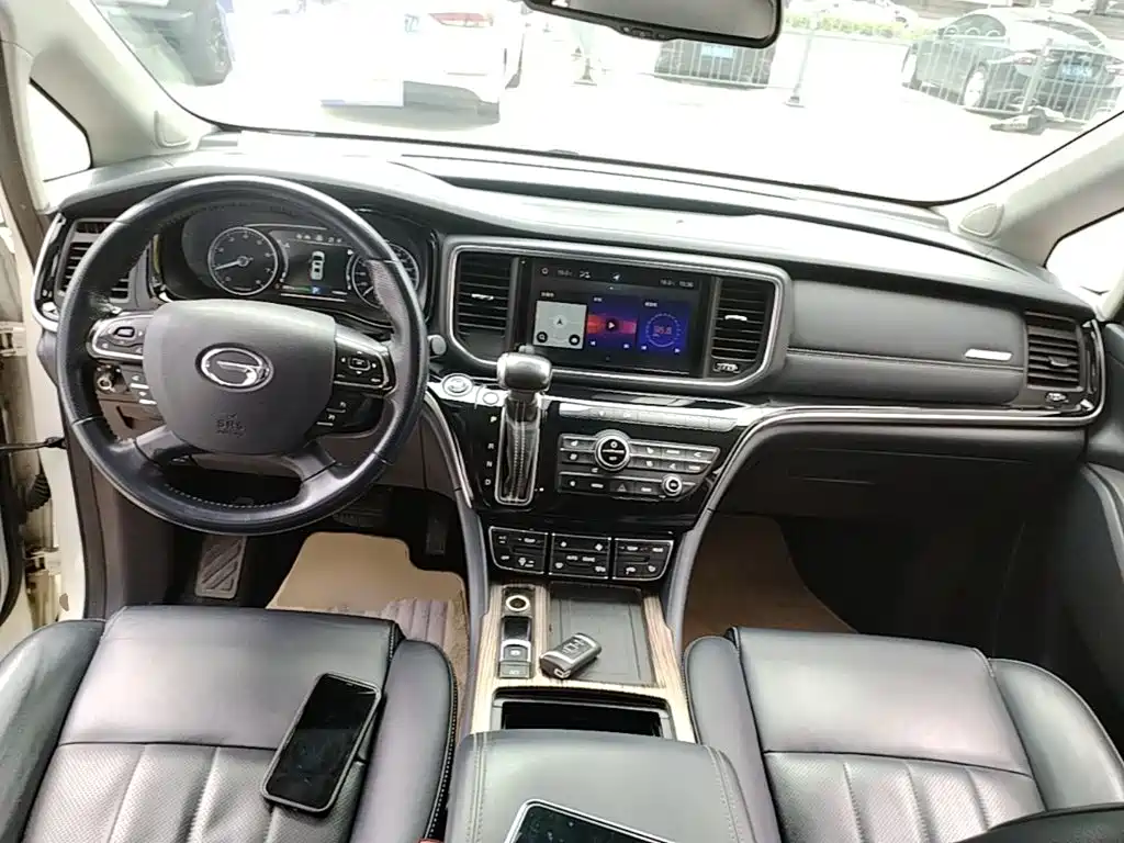 GAC Motor Trumpchi M8 — фото 10