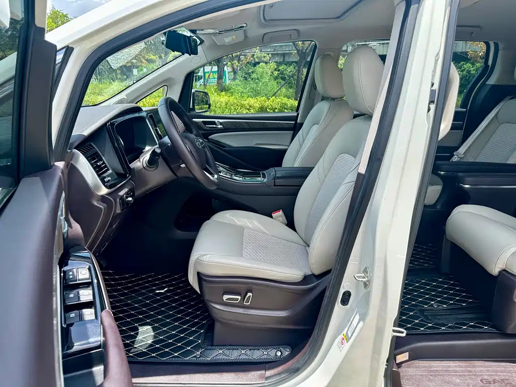 GAC Motor Trumpchi M8 — фото 4