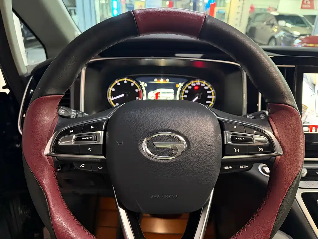 GAC Motor Trumpchi M8 — фото 20