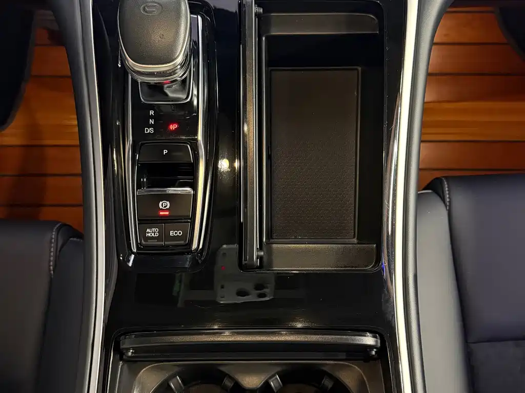 GAC Motor Trumpchi M8 — фото 23