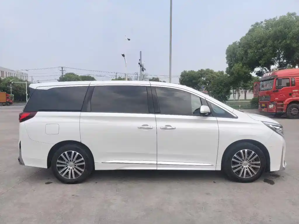 GAC Motor Trumpchi M8 — фото 4