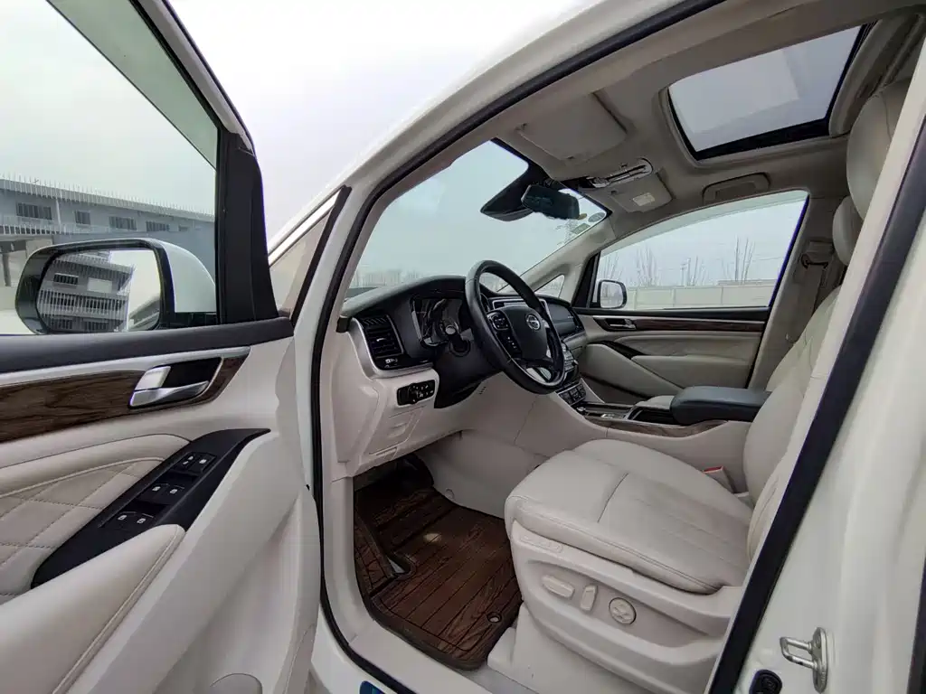 GAC Motor Trumpchi M8 — фото 7