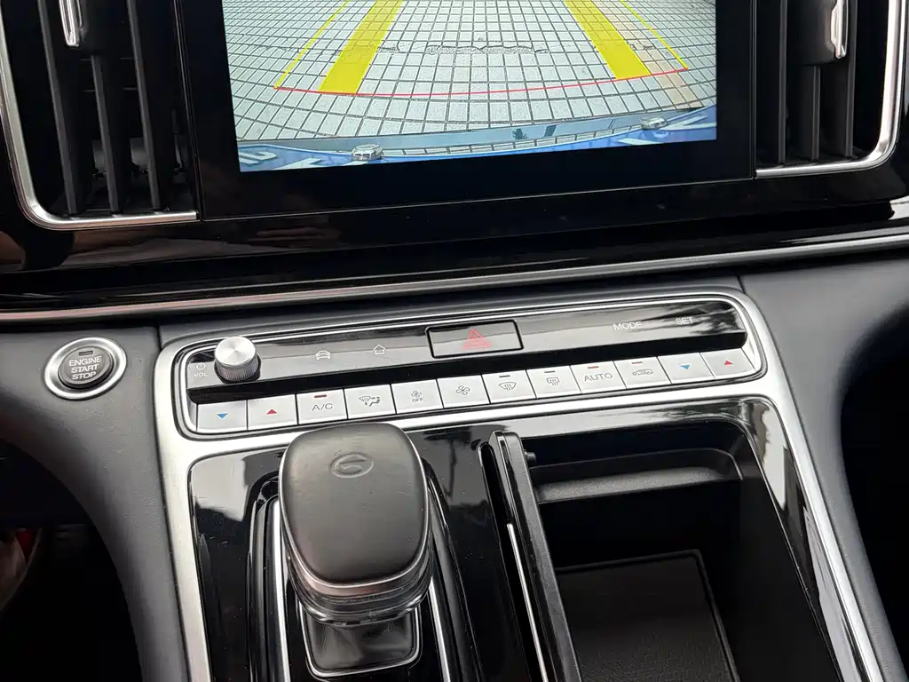 GAC Motor Trumpchi M8 — фото 13